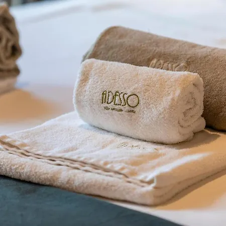 Adesso - Isulatravel