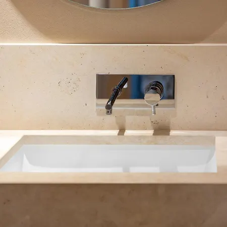 Adesso - Isulatravel Villa *